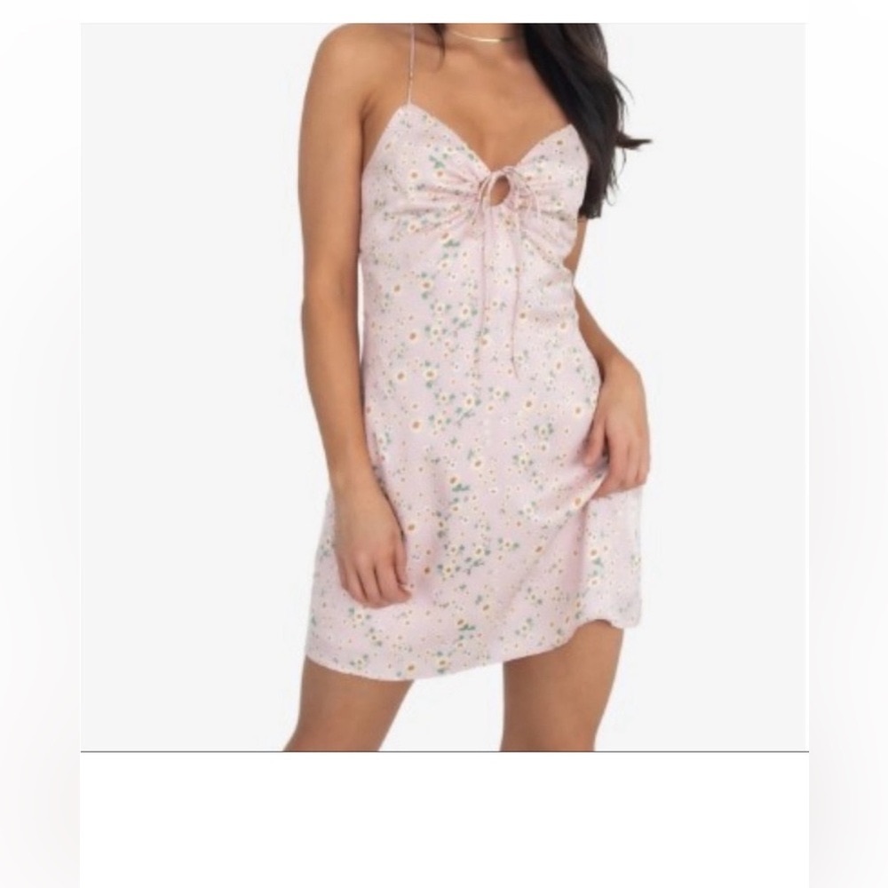 NWT floral kittenish mini dress💗